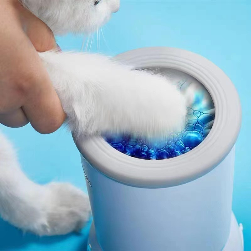 Limpador Automático de Pata de Cachorro e Gato de Silicone Fácil de Usar Recarregável USB Portátil